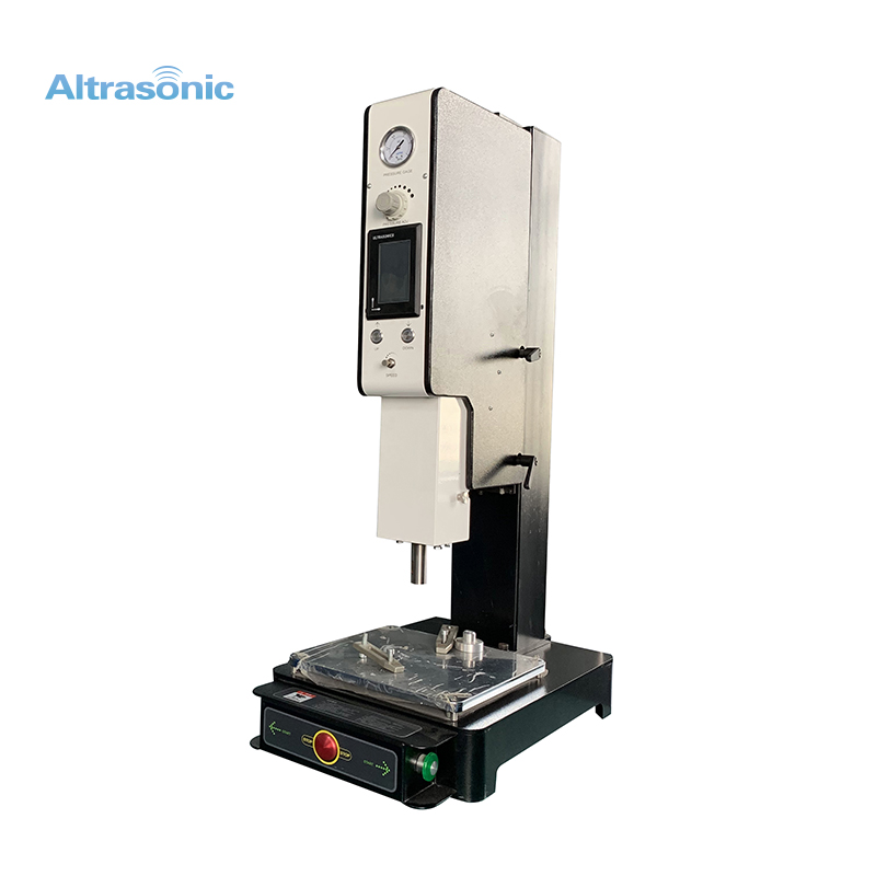  Altrasonic's Ultrasonik Plastik Kaynak Makinesi