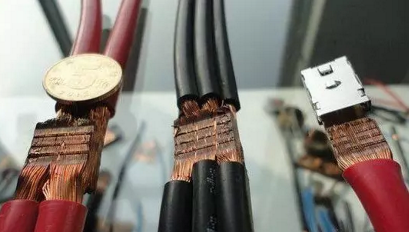 Ultrasonik Otomotiv Tel Koşum Kaynak Makinesi